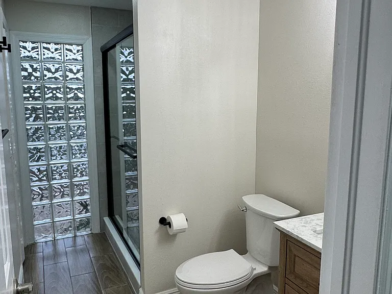 7409 Lake Forest Cir — Photo 22