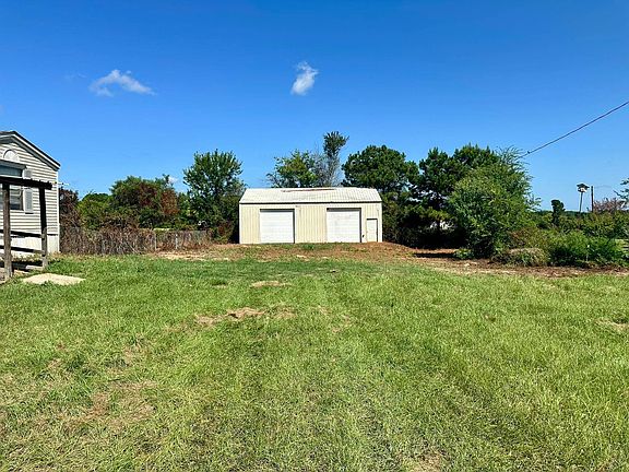 2nd image of 3531 Blackjack Rd