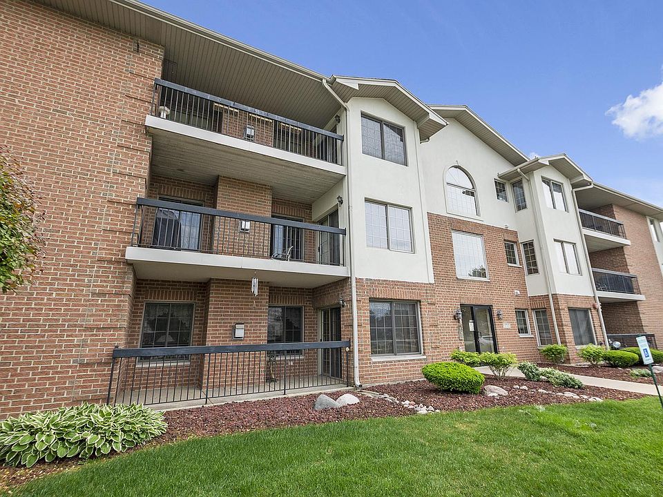 1st image of 6745 S Pointe Dr Unit 1C