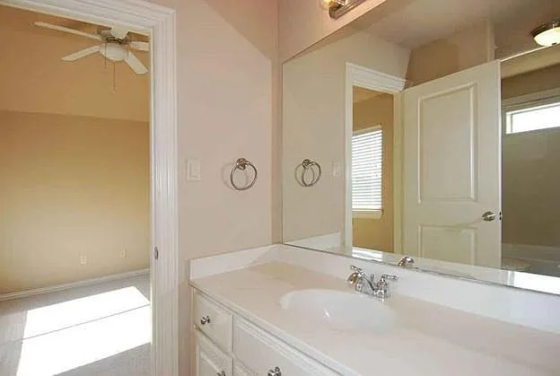 2055 Spring Cedar Ln — Photo 16