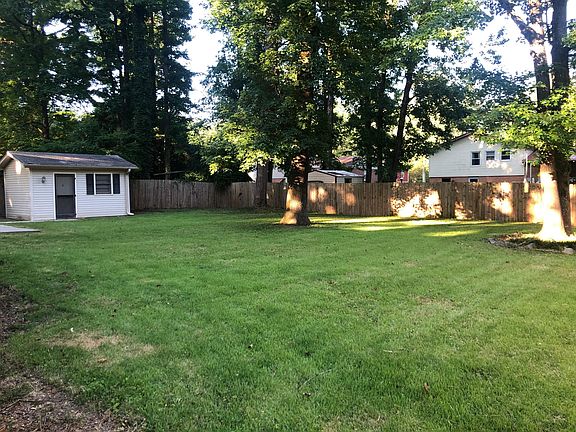 4th image of 516 Spencer Dr NW