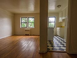 4th image of 985 Fairfield Ave APT F5