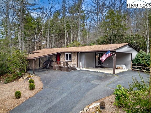 2nd image of 25 Red Oak Lane