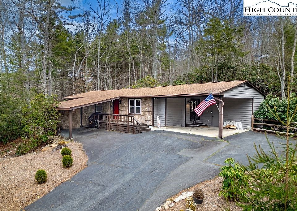 1st image of 25 Red Oak Lane