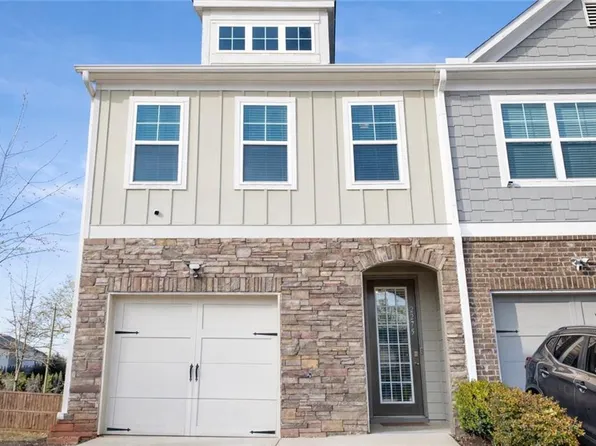 2275 Rolling Trl, Lithonia, GA 30058