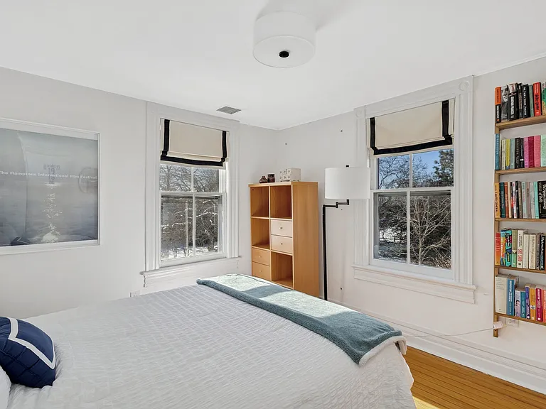 102 W Tiana Rd — Photo 23