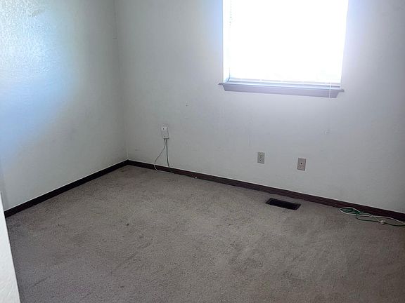 5th image of 19 Adams Ave NE #2