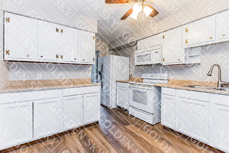 4 bed, 2.0 bath, 1353 sqft, $1,350 — Photo 3
