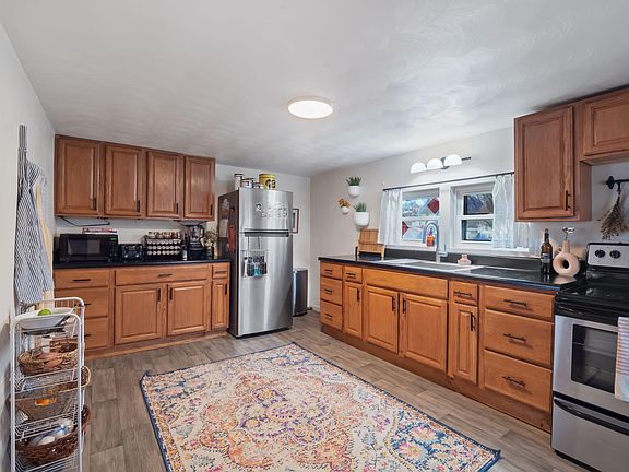 5th image of 303 E Madison Ave