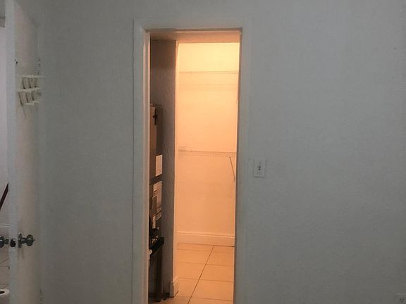 5th image of 890 NW 45th Ave #16