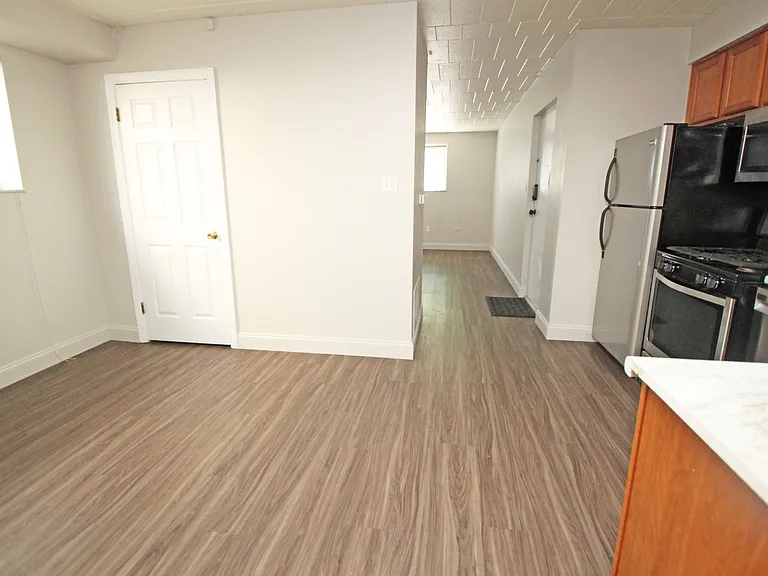 444 Orchard Ave — Photo 5
