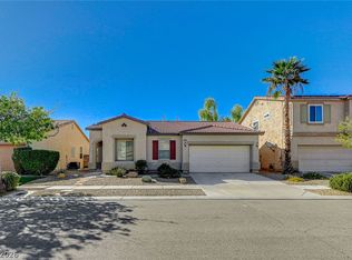 7905 Sagebrush Bend St, Las Vegas, NV 89113