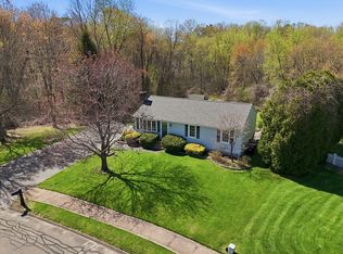 23 Katherine Dr, Agawam, MA 01001