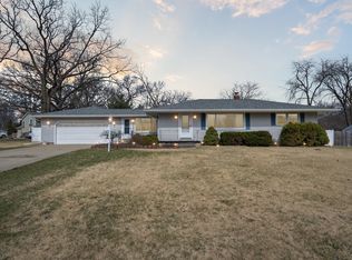 1524 Kensington Dr, Jackson, MI 49203