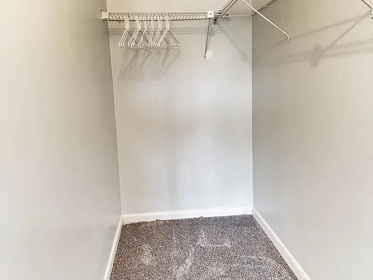 144 Mansfield Dr #D — Photo 10