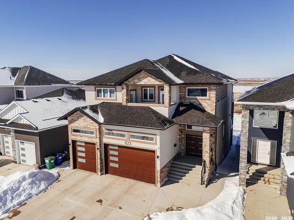 623 Kenaschuk CRESCENT, Saskatoon, SK S7W 0C2