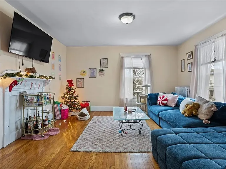 322 Pawtucket St #2 — Photo 2