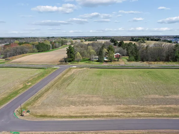 5128 391st St, North Branch, MN 55056