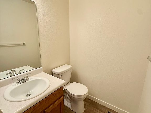 5th image of 4848 Basswood Dr