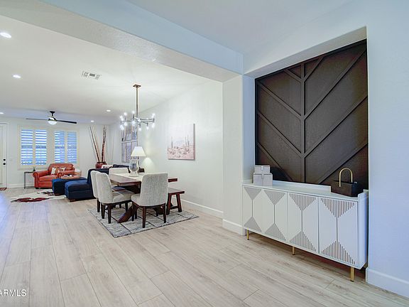 3rd image of 15221 N CLUBGATE Drive #2023