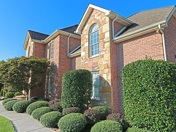 2nd image of 2643 Crystal Point Dr