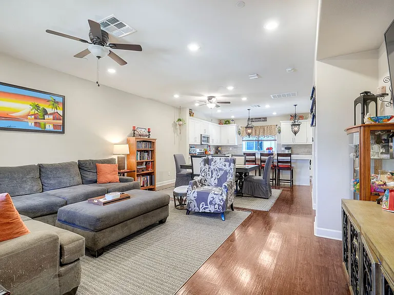 1576 Castillo Way — Photo 11