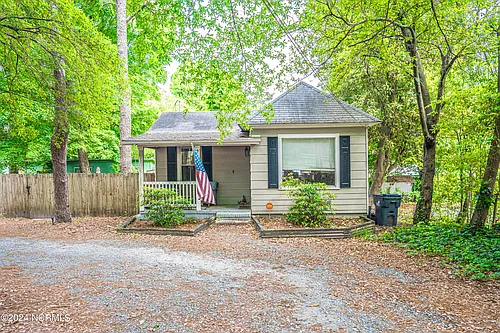 260 N May St #A Photo 1