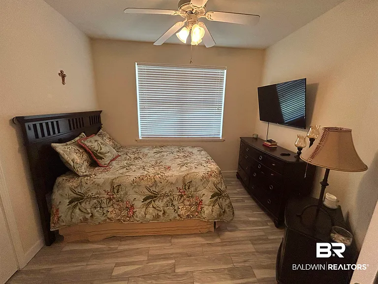25343 Windward Lakes Ave — Photo 11