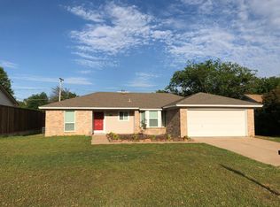 5911 Cedar Ridge Dr, Arlington, TX 76017