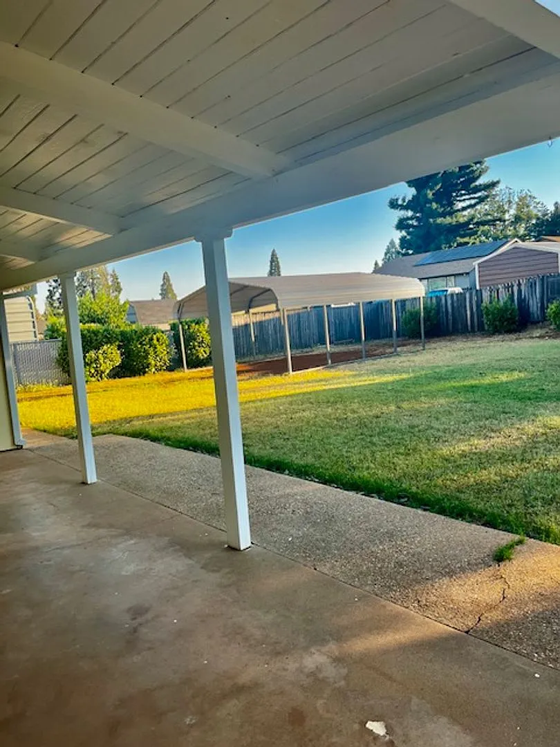 6231 Forest Ln — Photo 3