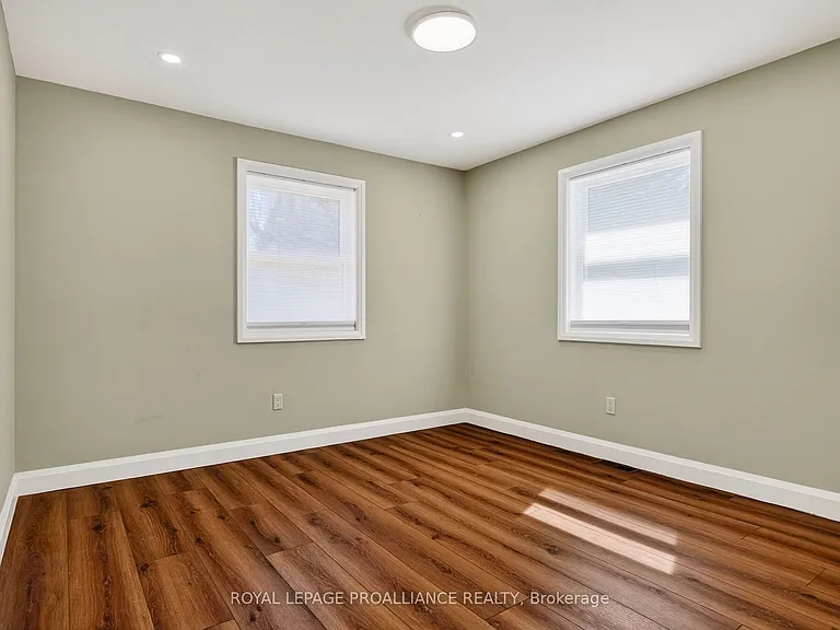 387 Mathew St — Photo 15