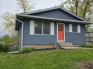 150 Brook Cir, Pella, IA 50219