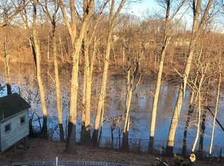 9 Bernard Rd, East Brunswick, NJ 08816