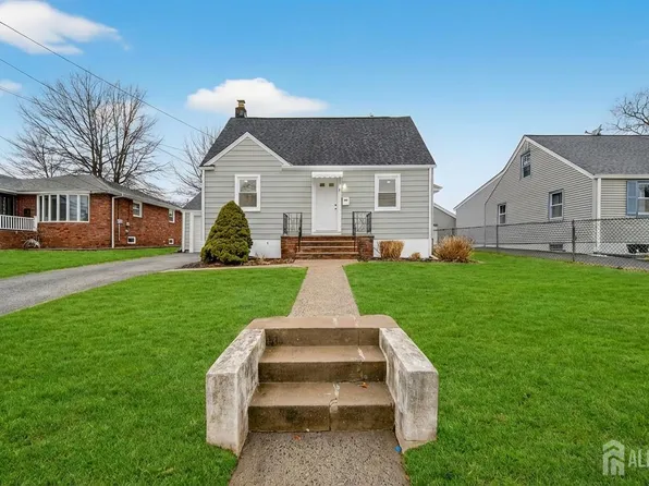 33 Cornell St, Avenel, NJ 07001