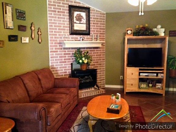 4th image of 4058 Lakeshore Dr