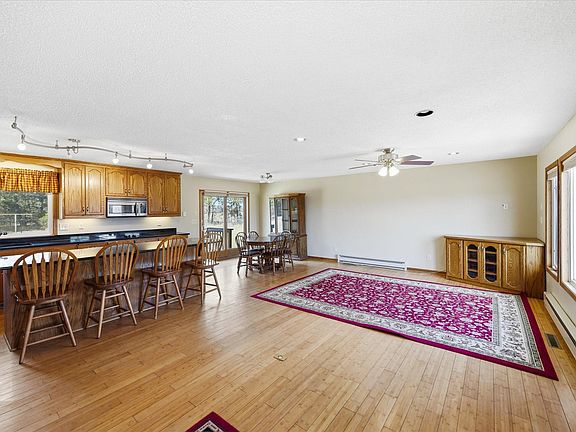 5th image of 15418 Nature Rd