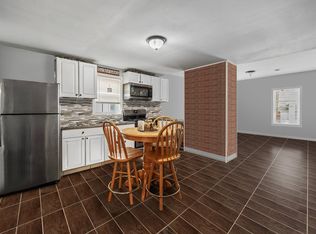 470 W Britannia St APT 2, Taunton, MA 02780
