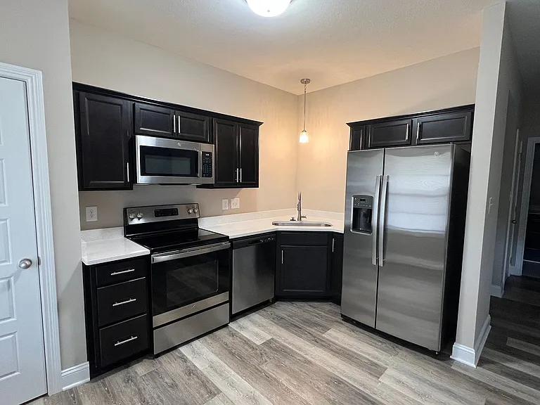 1212 Cardinal Creek Dr — Photo 12