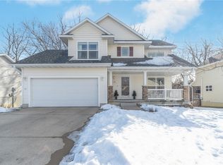 2980 Merced Dr, Des Moines, IA 50310