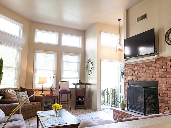4th image of 1106 Oceanaire Dr APT 5