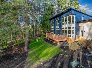 10367 NE Blackwood Ln, Bainbridge Island, WA