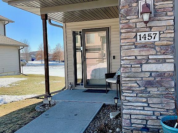 2nd image of 1457 Marilyn Dr