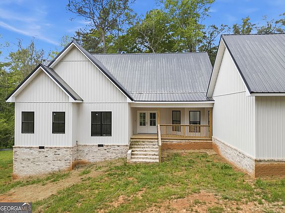 2nd image of 272 Clinton Crossing Dr