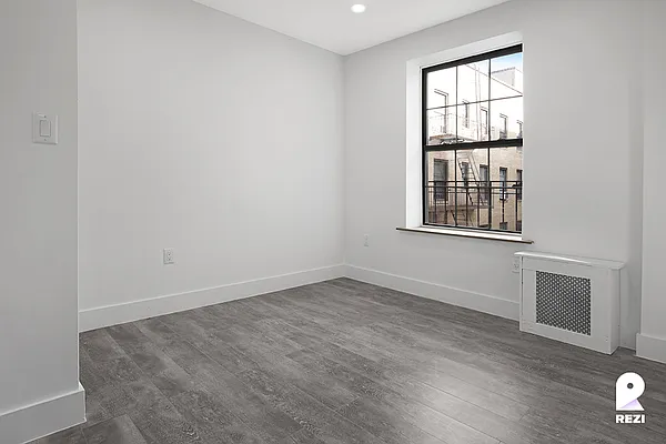 Rented by REZI | media 6