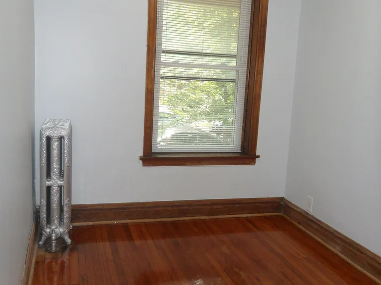 5639 N Wayne Ave #1 — Photo 5