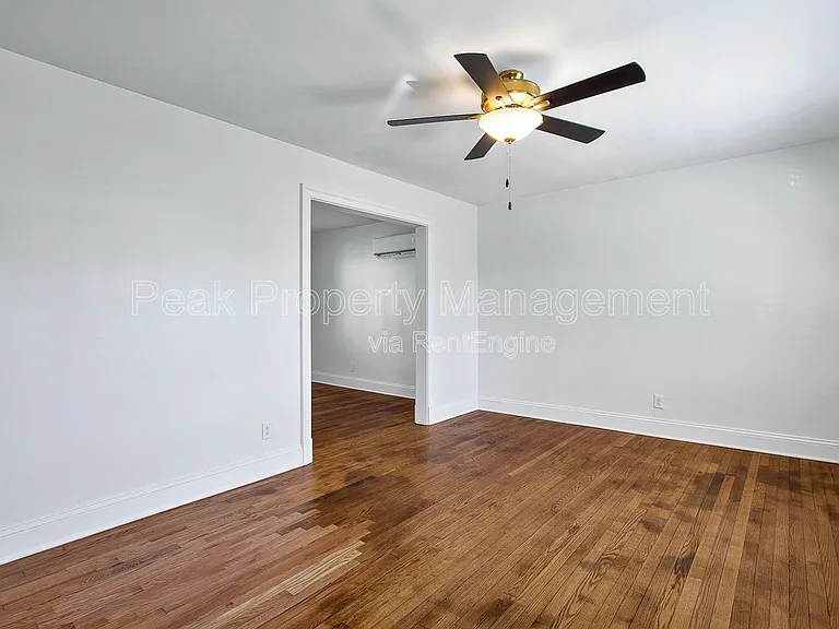 402 S Center St #1 — Photo 6