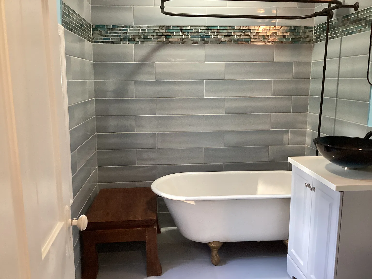 4 bed, 2512 sqft, $3,800 — Photo 3