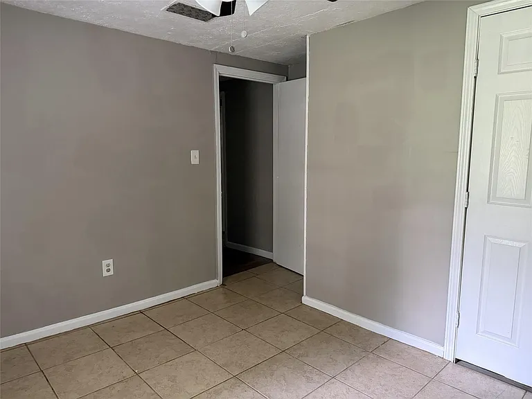5764 Cessna Dr — Photo 11