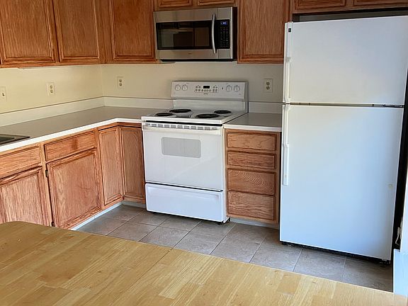 5th image of 2802 Emma Lee St APT 302