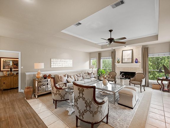 5th image of 730 Golf Crest Ln